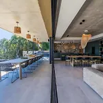 Villa Di *