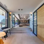 Di וילה סארי סולנזארה